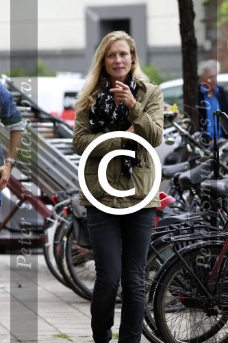 Amsterdam 16 juni 2011
Sophie Hilbrand heeft interview met Floris Feilzer.
Peter Smulders bv