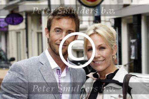 Amsterdam 16 juni 2011
Feestje Griekse ambassade in Amsterdam. tanja Jess en Charly Luske
Peter Smulders bv