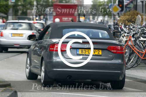 Amsterdam 18 juni 2011
Wesly Bronkhorst met zijn nieuwe vriendin Renee Gunning in zijn audi A3 cabrio.
Peter Smulders bv