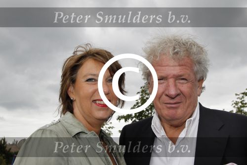 Harderwijk, 2 Juli 2011
Dolfinarium premiere Spetter en het magisch avontuur
Willibrord Frequin met vriendin
Foto Peter Smulders BV