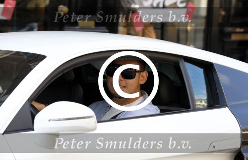 Amsterdam 4 juli 2012
Afrojack (Nick v d Wall) met zijn moeder in AUDI R8 op de pc hooftstraat.
Peter Smulders bv