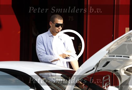 Amsterdam 4 juli 2012
Afrojack (Nick v d Wall) met zijn moeder in AUDI R8 op de pc hooftstraat.
Peter Smulders bv
