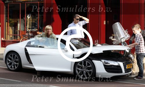 Amsterdam 4 juli 2012
Afrojack (Nick v d Wall) met zijn moeder in AUDI R8 op de pc hooftstraat.
Peter Smulders bv