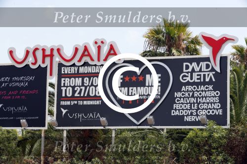 Ibiza 10 juli 2012
div billboards van div nederlandse en internationale dj\'s. david Guetta en Afrojack
Peter Smulders bv