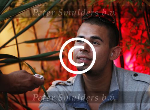 ibiza 10 juli 2012
Afrojack (Nick v d Wal) heeft optreden bij Mambo op ibiza. Hij heeft ook zijn trotse moeder mee genomen.
Peter Smulders bv
