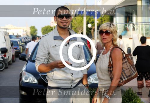 ibiza 10 juli 2012
Afrojack (Nick v d Wal) heeft optreden bij Mambo op ibiza. Hij heeft ook zijn trotse moeder mee genomen.
Peter Smulders bv