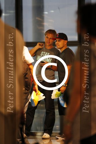 Madrid en Ibiza 9 juli 2012
Armin v Buuren vliegt met air europa van Madrid naar ibiza waar hij s nachts een optreden heeft in privelige. Andere jaren vloog hij altijd met een prive vliegtuig.
Peter Smulders bv