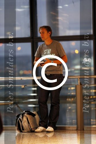 Madrid en Ibiza 9 juli 2012
Armin v Buuren vliegt met air europa van Madrid naar ibiza waar hij s nachts een optreden heeft in privelige. Andere jaren vloog hij altijd met een prive vliegtuig.
Peter Smulders bv