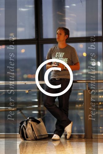 Madrid en Ibiza 9 juli 2012
Armin v Buuren vliegt met air europa van Madrid naar ibiza waar hij s nachts een optreden heeft in privelige. Andere jaren vloog hij altijd met een prive vliegtuig.
Peter Smulders bv