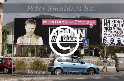 Ibiza 10 juli 2012
Armin v Buuren draait deze zomer in de privelege op ibiza.
Peter Smulders bv
