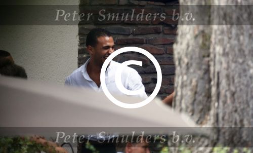 Craailo Huizen 5 juli 2012
Surprise feestje voor Estelle Gullit in het huis van Eric Kuster. Badr hari is natuurlijk ook aanwezig
Peter Smulders bv
