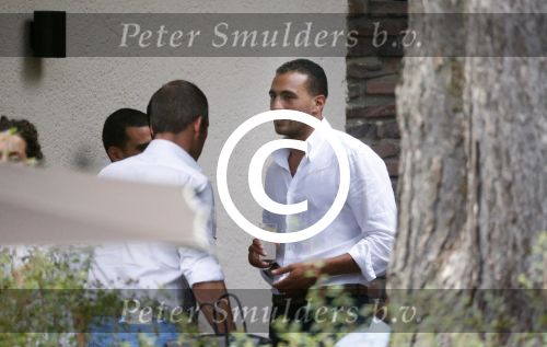 Craailo Huizen 5 juli 2012
Surprise feestje voor Estelle Gullit in het huis van Eric Kuster. Badr hari is natuurlijk ook aanwezig
Peter Smulders bv