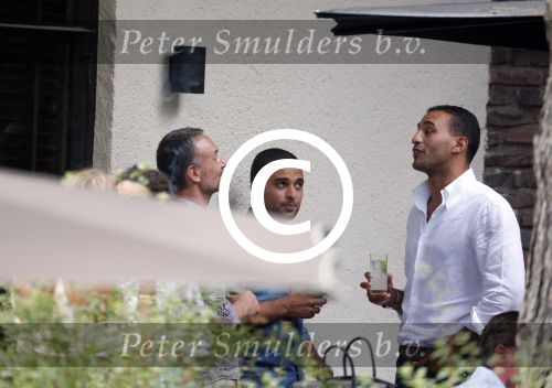 Craailo Huizen 5 juli 2012
Surprise feestje voor Estelle Gullit in het huis van Eric Kuster. Badr hari is natuurlijk ook aanwezig
Peter Smulders bv