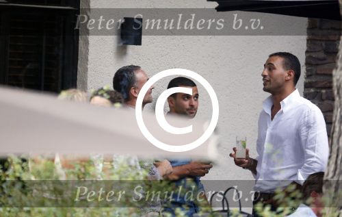 Craailo Huizen 5 juli 2012
Surprise feestje voor Estelle Gullit in het huis van Eric Kuster. Badr hari is natuurlijk ook aanwezig
Peter Smulders bv