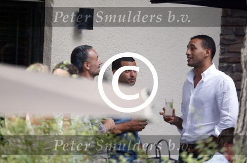 Craailo Huizen 5 juli 2012
Surprise feestje voor Estelle Gullit in het huis van Eric Kuster. Badr hari is natuurlijk ook aanwezig
Peter Smulders bv