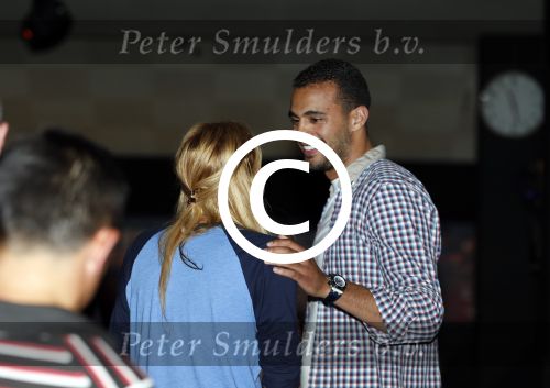 Amsterdam 22 juni 2012
Badr Hari bowlen met Maxim en Joelle Gullit en Estell Cruijff.
Peter Smulders bv