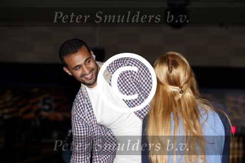 Amsterdam 22 juni 2012
Badr Hari bowlen met Maxim en Joelle Gullit en Estell Cruijff.
Peter Smulders bv