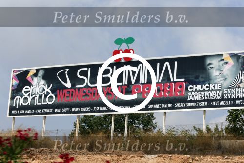 Ibiza 10 juli 2012
div billboards van div nederlandse en internationale dj\'s. Dj Chuckie
Peter Smulders bv
