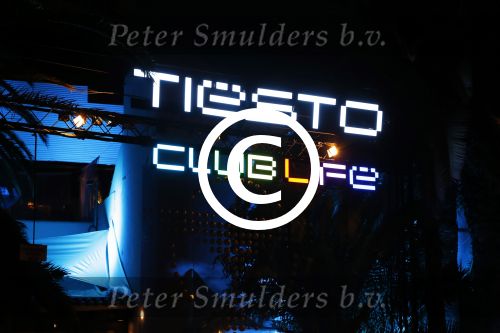 Ibiza 10 juli 2012
div billboards van div nederlandse en internationale dj\'s. Dj Tiesto bij pacha
Peter Smulders bv