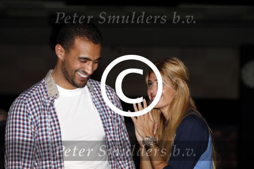 Amsterdam 22 juni 2012
Badr Hari bowlen met Maxim en Joelle Gullit en Estell Cruijff.
Peter Smulders bv
