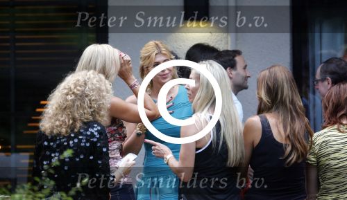 Craailo Huizen 5 juli 2012
Surprise feestje voor Estelle Gullit in het huis van Eric Kuster. Badr hari is natuurlijk ook aanwezig
Peter Smulders bv