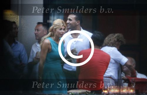 Craailo Huizen 5 juli 2012
Surprise feestje voor Estelle Gullit in het huis van Eric Kuster. Badr hari is natuurlijk ook aanwezig
Peter Smulders bv