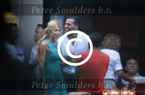 Craailo Huizen 5 juli 2012
Surprise feestje voor Estelle Gullit in het huis van Eric Kuster. Badr hari is natuurlijk ook aanwezig
Peter Smulders bv