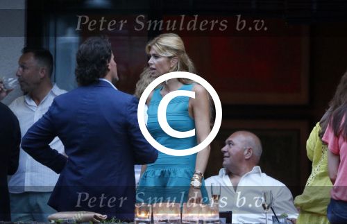 Craailo Huizen 5 juli 2012
Surprise feestje voor Estelle Gullit in het huis van Eric Kuster. Badr hari is natuurlijk ook aanwezig. Leco v Zadelhoff
Peter Smulders bv