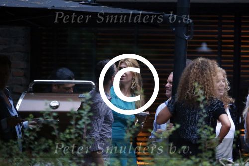 Craailo Huizen 5 juli 2012
Surprise feestje voor Estelle Gullit in het huis van Eric Kuster. Badr hari is natuurlijk ook aanwezig
Peter Smulders bv