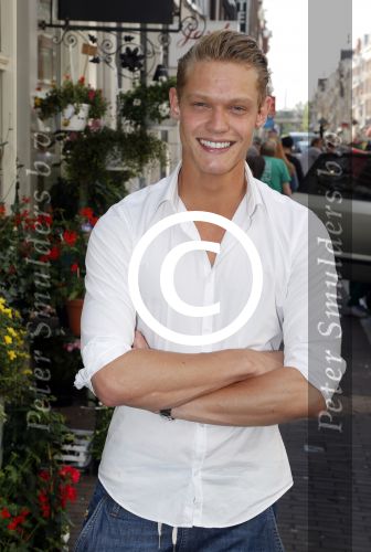 Amsterdam 6 juli 2012
Opening pull in pop up store in amsterdam. Ferry Doedens
Peter Smulders bv