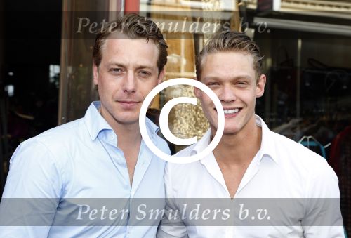 Amsterdam 6 juli 2012
Opening pull in pop up store in amsterdam. Ferry Doedens met Mark v Eeuwen
Peter Smulders bv