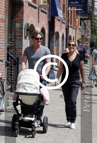 Amsterdam 7 juli 2012
Gallyon v Vessem met man achter de kinderwagen.
Peter Smulders bv