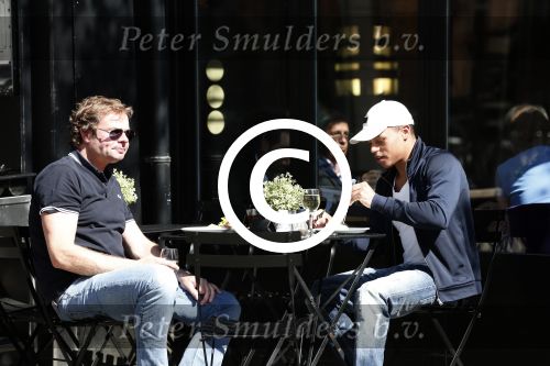 Amsterdam 26 juni 2012
Jeffrey Wammes op terras met hotelbon eigenaar Chris Luken.
Peter Smulders bv