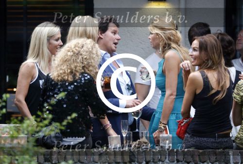 Craailo Huizen 5 juli 2012
Surprise feestje voor Estelle Gullit in het huis van Eric Kuster. Badr hari is natuurlijk ook aanwezig. Leco v Zadelhoff
Peter Smulders bv
