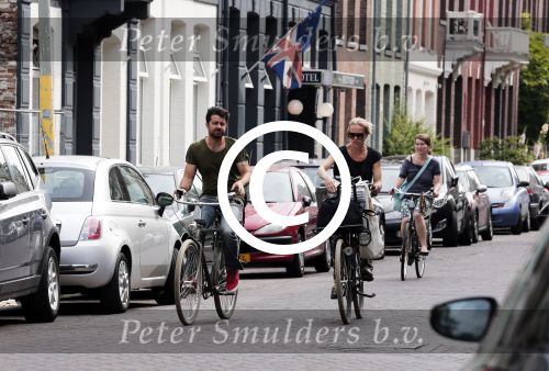 Amsterdam 4 juli 2012
Liesbeth kamerling met haar man op de fiets.
Peter Smulders bv