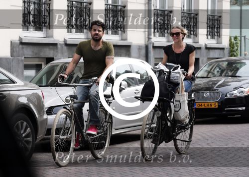 Amsterdam 4 juli 2012
Liesbeth kamerling met haar man op de fiets.
Peter Smulders bv