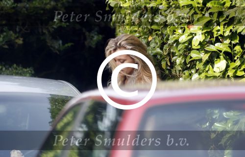 Muiderberg Blaricum 2 juli 2012
Maria Kooistra brengt haar kinderen naar school.
Pedter Smulders bv