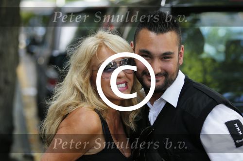 Amsterdam 4 juli 2012
Patricia Paay op de cornelis schuytstraat.
Peter Smulders bv