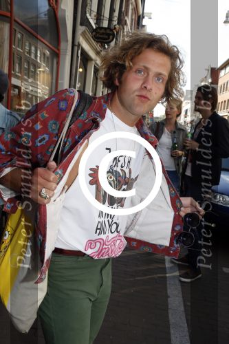 Amsterdam 6 juli 2012
Opening pull in pop up store in amsterdam. Paul Tulner
Peter Smulders bv