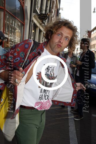 Amsterdam 6 juli 2012
Opening pull in pop up store in amsterdam. Paul Tulner
Peter Smulders bv