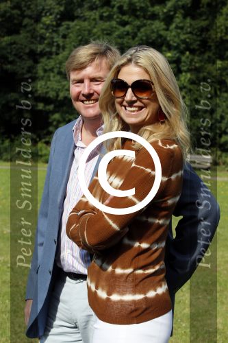Wassenaar 7 juli 2012
Fotosessie met Prins Willem Alexander prinses Maxima Alexia Ariane en Amalia op landgoed de horsten.
Peter Smulder bv