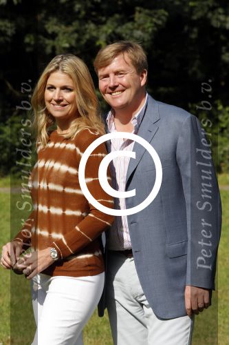 Wassenaar 7 juli 2012
Fotosessie met Prins Willem Alexander prinses Maxima Alexia Ariane en Amalia op landgoed de horsten.
Peter Smulder bv