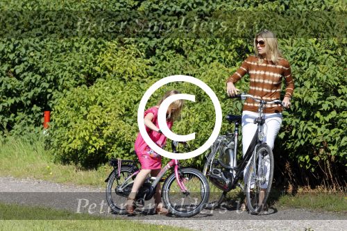 Wassenaar 7 juli 2012
Fotosessie met Prins Willem Alexander prinses Maxima Alexia Ariane en Amalia op landgoed de horsten.
Peter Smulder bv