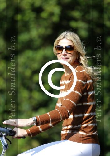 Wassenaar 7 juli 2012
Fotosessie met Prins Willem Alexander prinses Maxima Alexia Ariane en Amalia op landgoed de horsten.
Peter Smulder bv