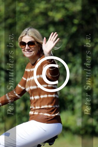 Wassenaar 7 juli 2012
Fotosessie met Prins Willem Alexander prinses Maxima Alexia Ariane en Amalia op landgoed de horsten.
Peter Smulder bv