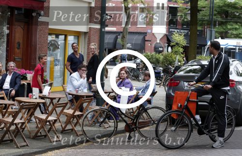 Amsterdam 3 juli 2012
Ontmoeting tussen Ruud Gullit en Badr Hari op de cornelis schuytstraat.
Peter Smulders bv