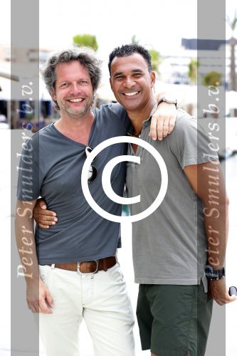 Ibiza 12 juli 2012
Ruud Gullit met zijn dochters Felicity Chermaine Joelle en zoon Maxim Gulli op vakantie op ibiza. Ruud met Guido den Aantrekker
Peter Smulders bv
