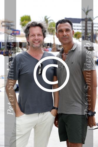 Ibiza 12 juli 2012
Ruud Gullit met zijn dochters Felicity Chermaine Joelle en zoon Maxim Gulli op vakantie op ibiza. Ruud met Guido den Aantrekker
Peter Smulders bv
