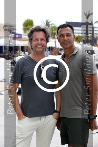 Ibiza 12 juli 2012
Ruud Gullit met zijn dochters Felicity Chermaine Joelle en zoon Maxim Gulli op vakantie op ibiza. Ruud met Guido den Aantrekker
Peter Smulders bv