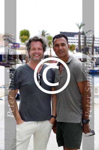 Ibiza 12 juli 2012
Ruud Gullit met zijn dochters Felicity Chermaine Joelle en zoon Maxim Gulli op vakantie op ibiza. Ruud met Guido den Aantrekker
Peter Smulders bv